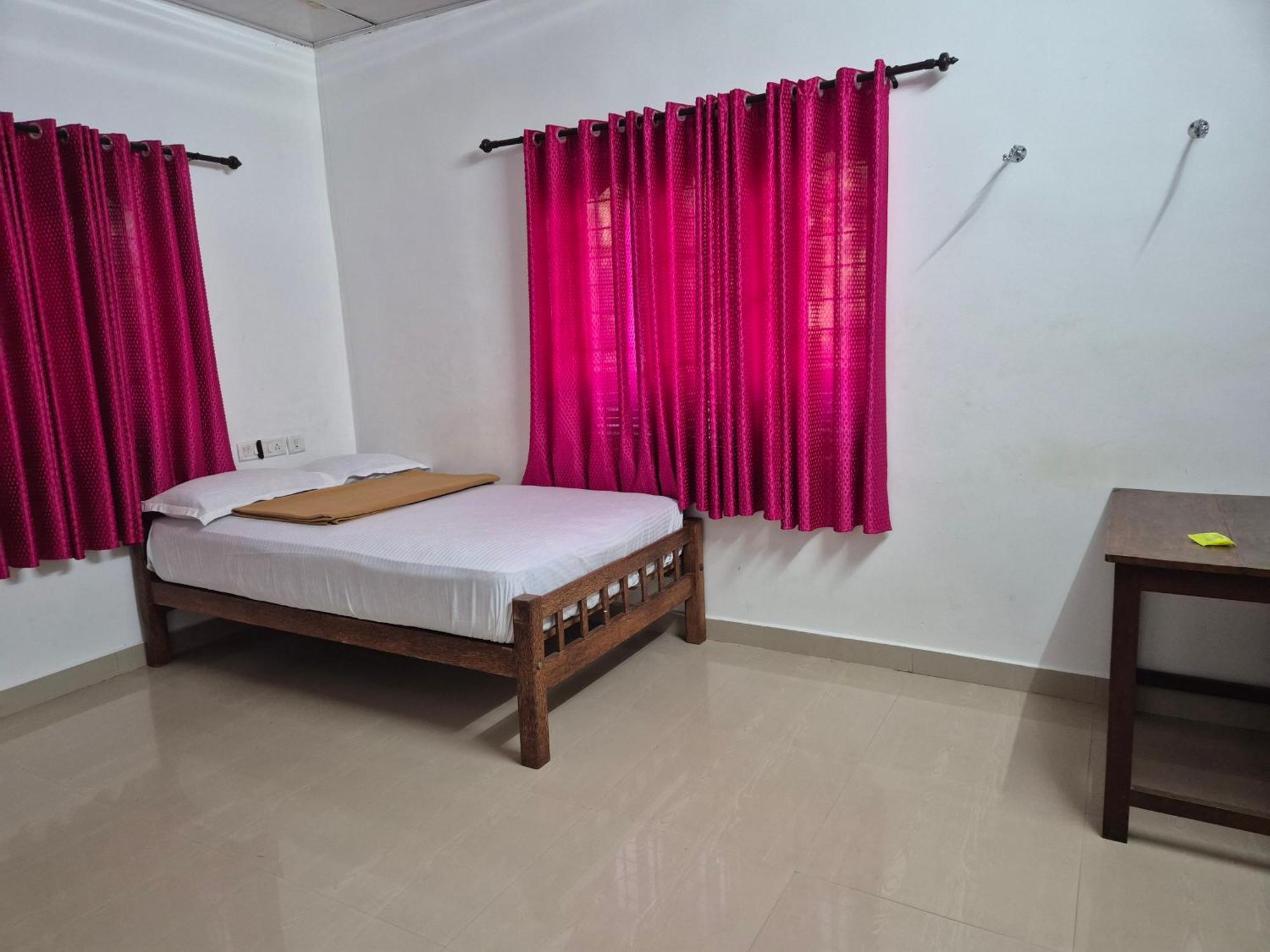 Anivilla Holiday Home Kunjithanny Anachal Quarto foto